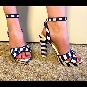 Justfab white and blue platform sandal  heels